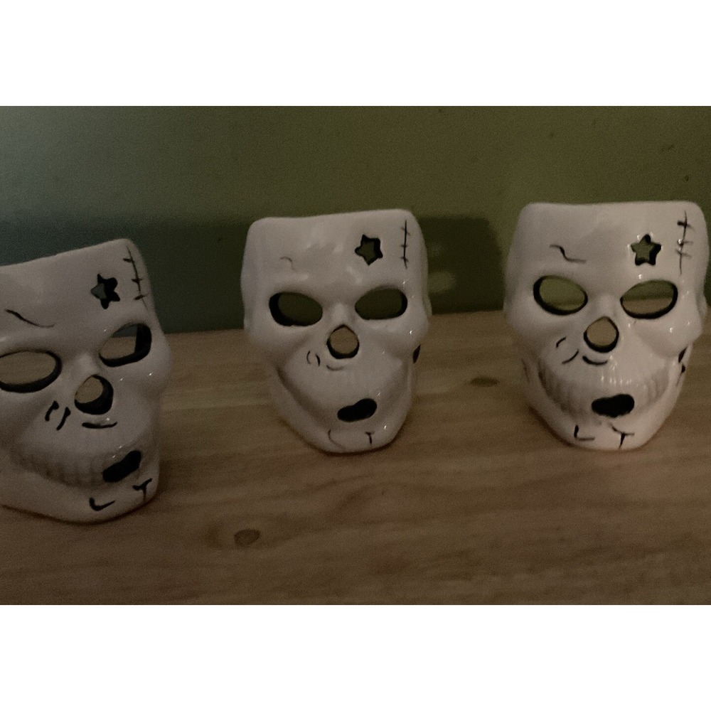 Set Of 3 Skull Tea Light Candle Holders, Unbranded Ceramic‎